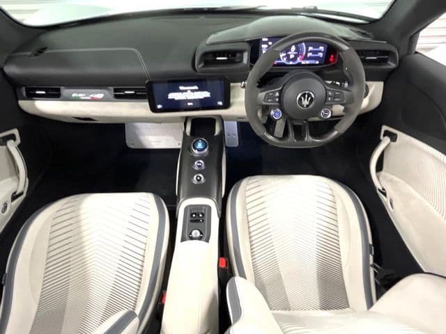 Car thumbnail 4