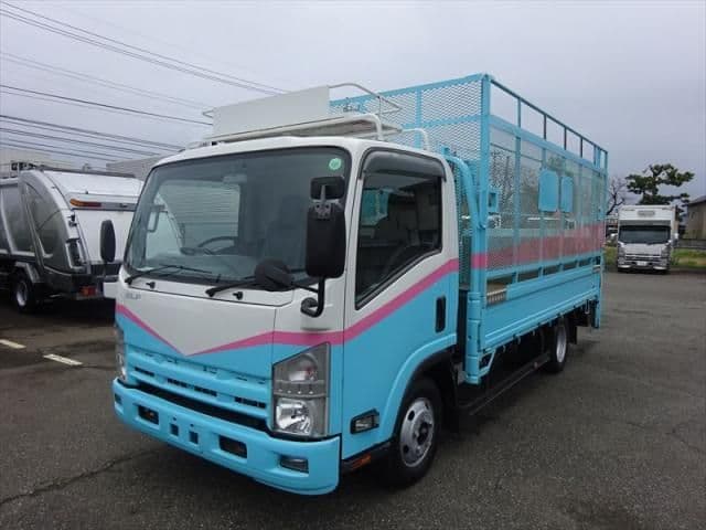 ISUZU