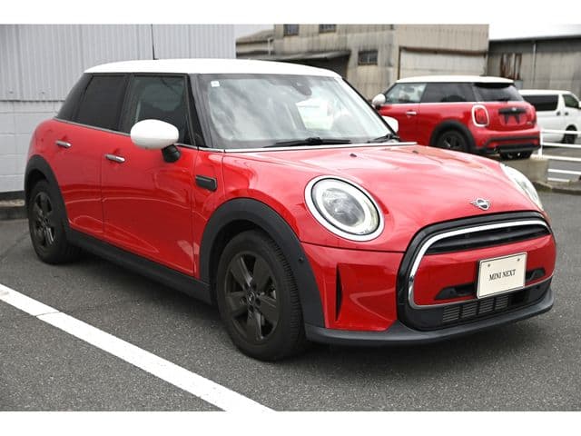 Car thumbnail 3