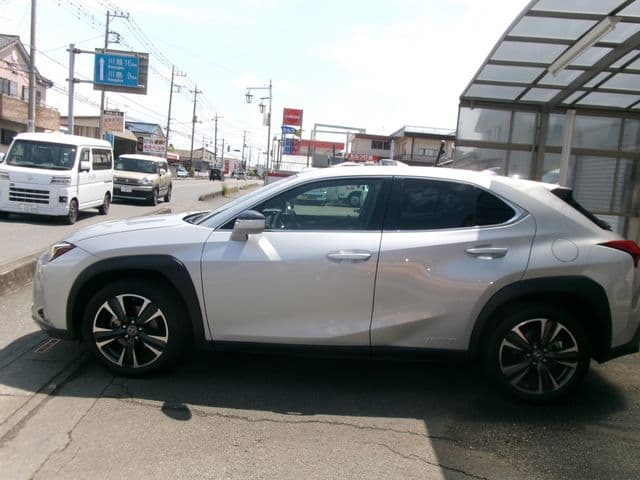 Car thumbnail 4