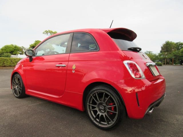 Car thumbnail 3