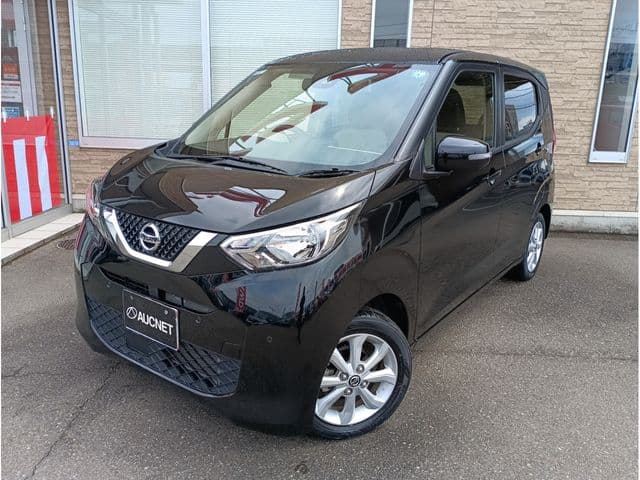NISSAN