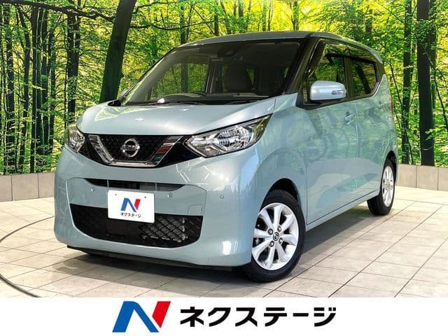 NISSAN