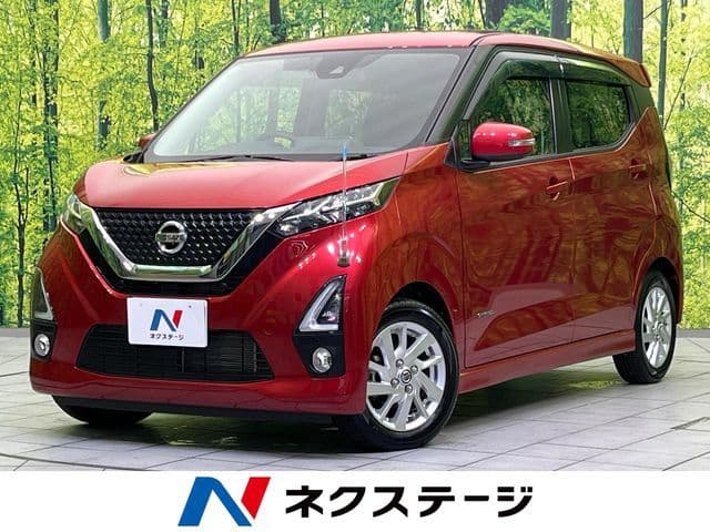 NISSAN