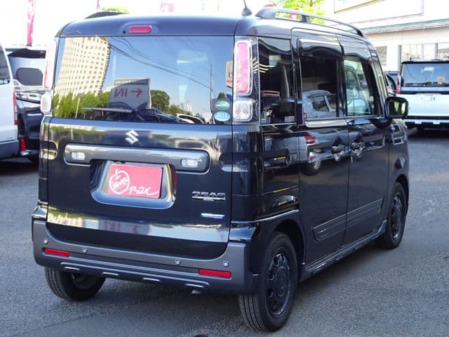 Car thumbnail 3