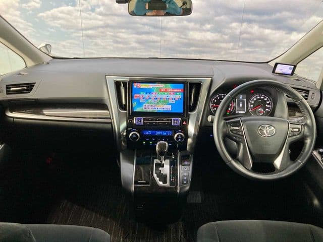 Car thumbnail 3