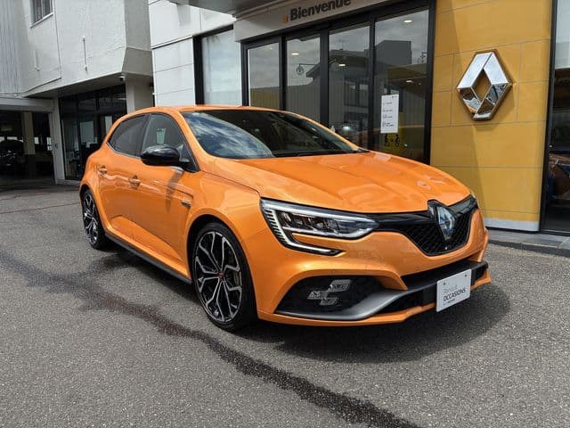 RENAULT