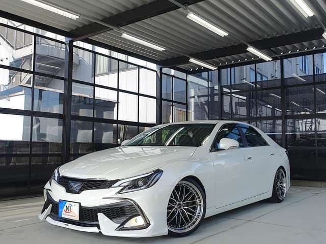 Car thumbnail 3