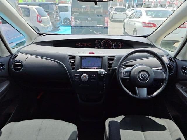 Car thumbnail 3