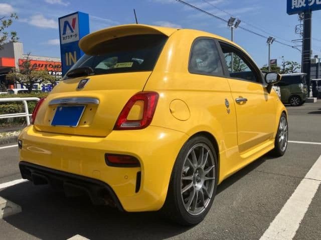 Car thumbnail 4