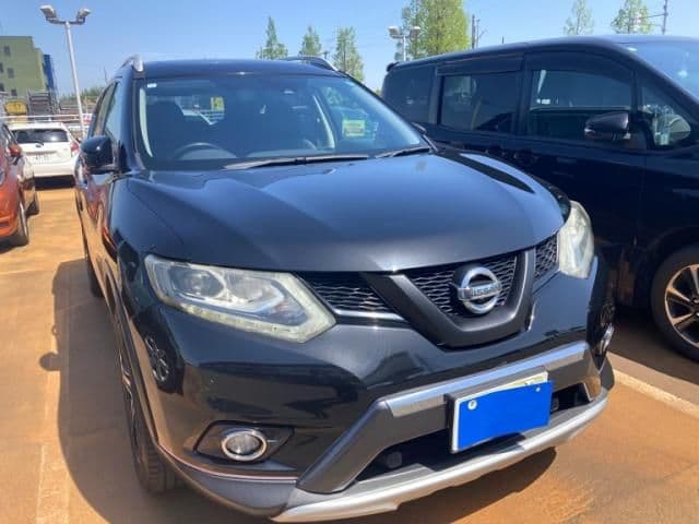 NISSAN