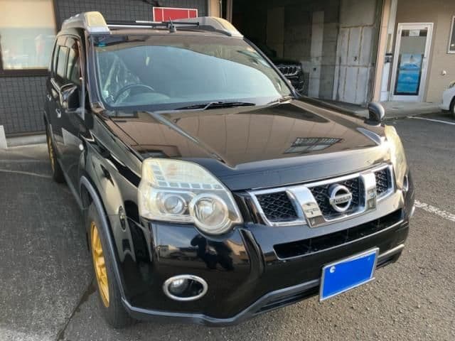 NISSAN