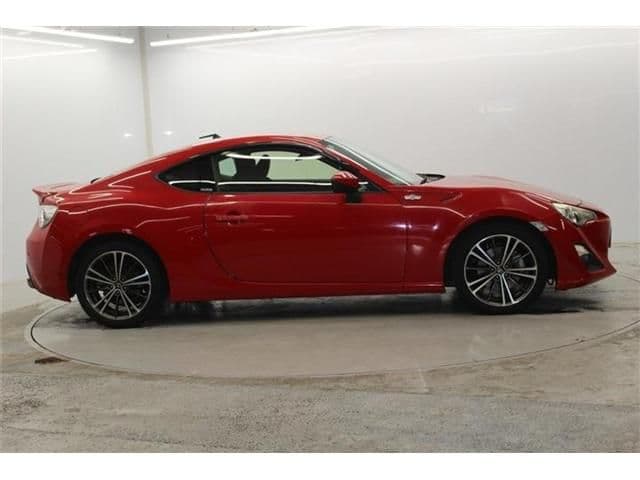 Car thumbnail 4