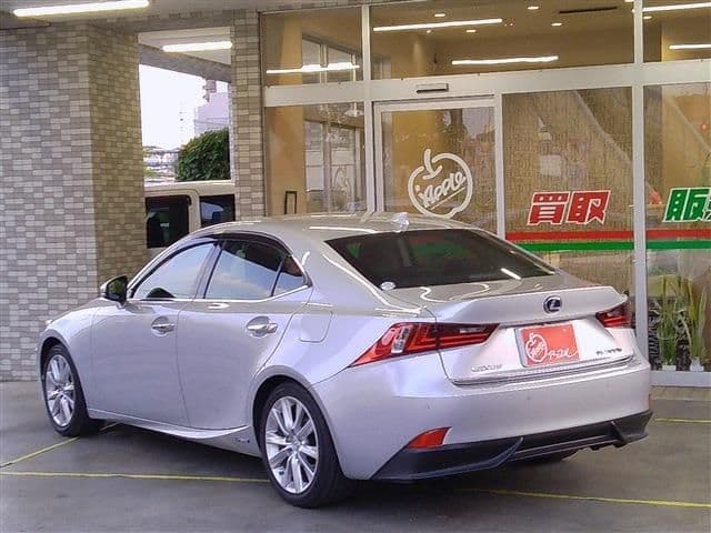 Car thumbnail 4