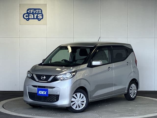 NISSAN