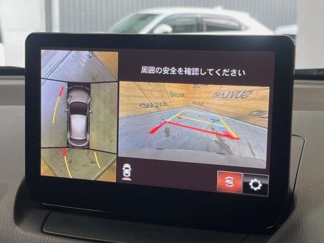 Car thumbnail 4