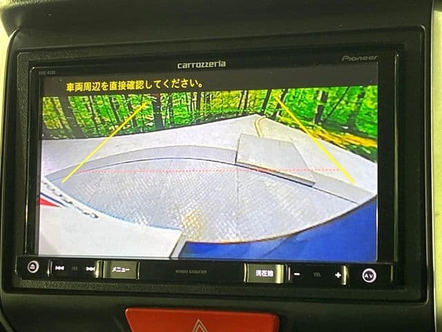 Car thumbnail 3