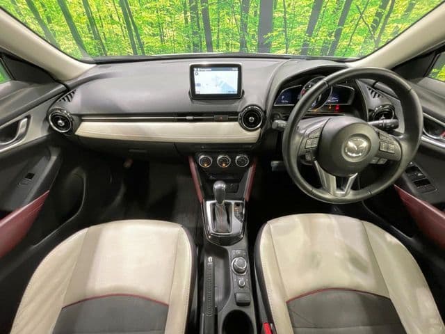 Car thumbnail 4