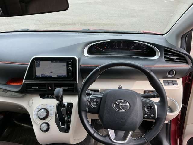 Car thumbnail 3