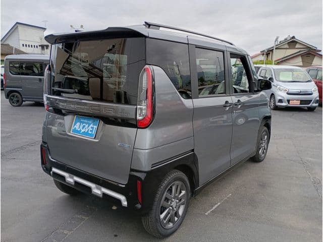 Car thumbnail 4