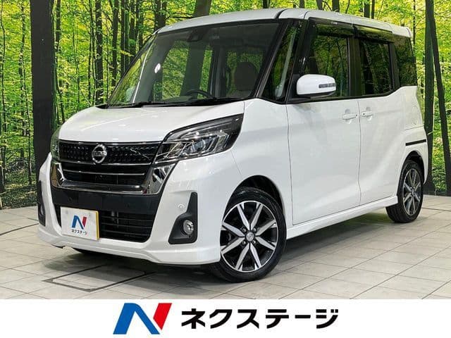 NISSAN