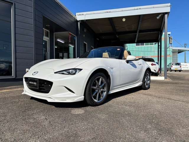 Car thumbnail 3
