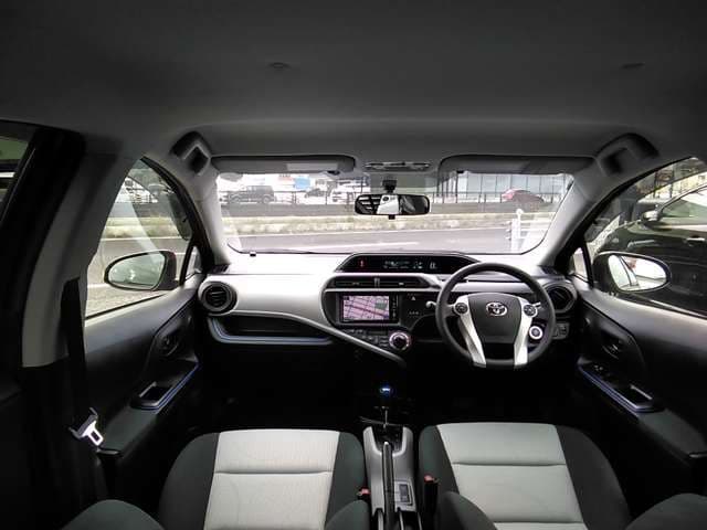 Car thumbnail 4