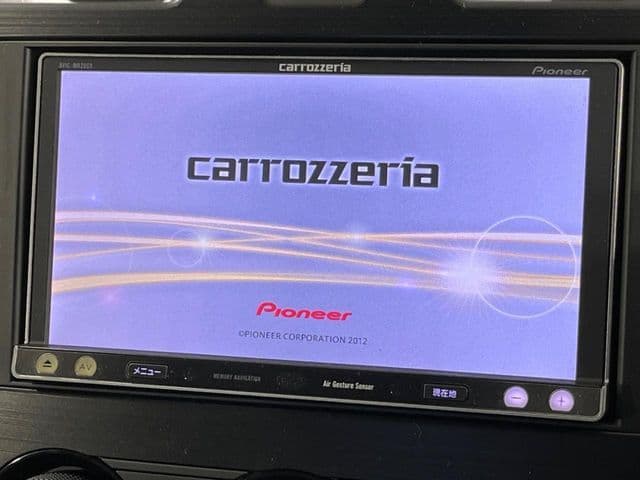 Car thumbnail 3