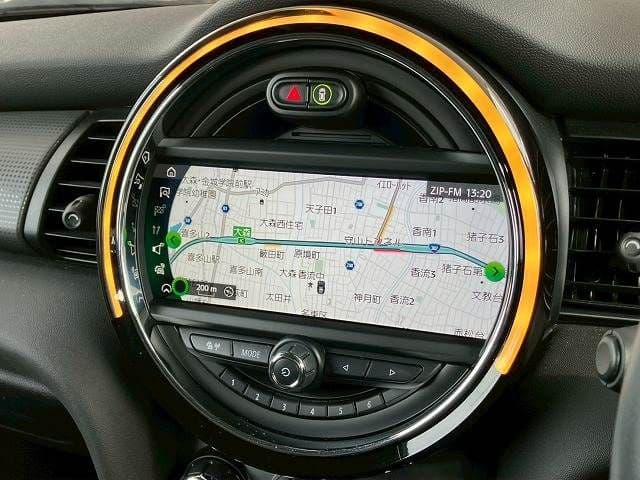 Car thumbnail 4
