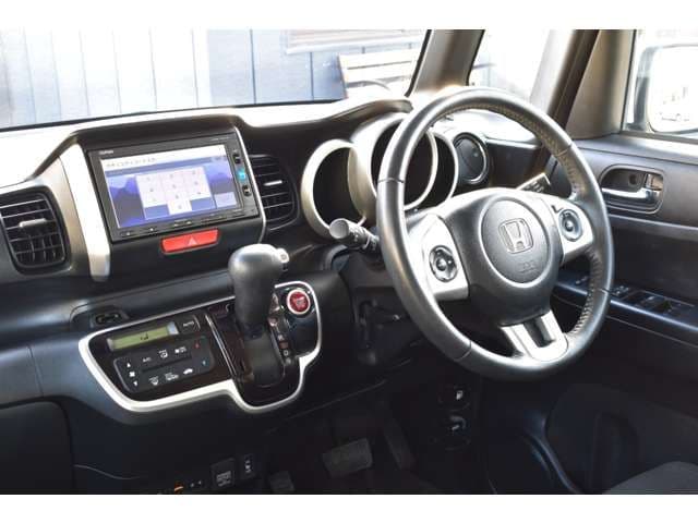 Car thumbnail 3