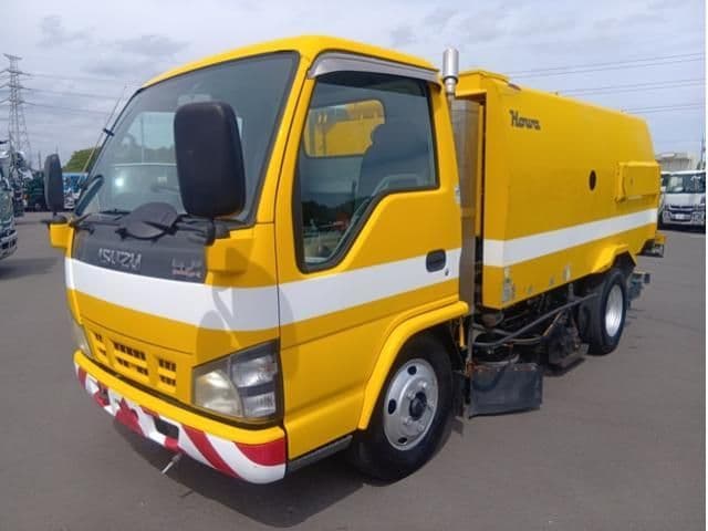 ISUZU