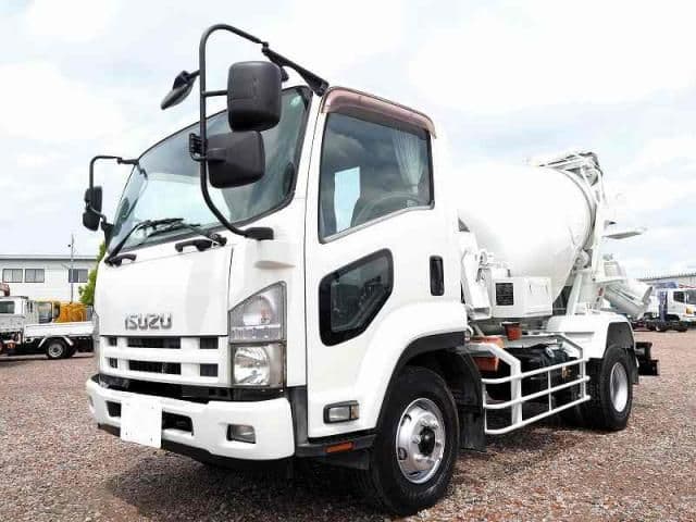 ISUZU