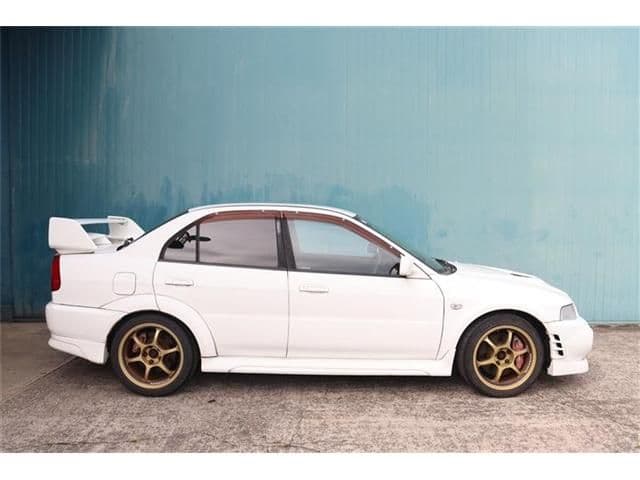 Car thumbnail 4