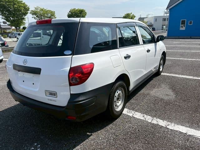 Car thumbnail 3