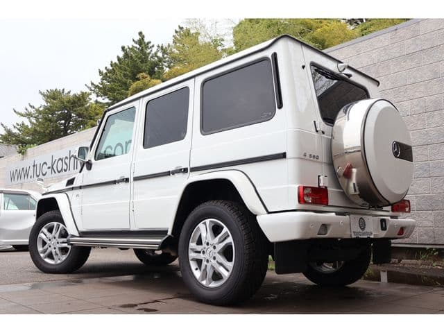 Car thumbnail 3