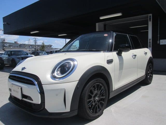 Car thumbnail 2