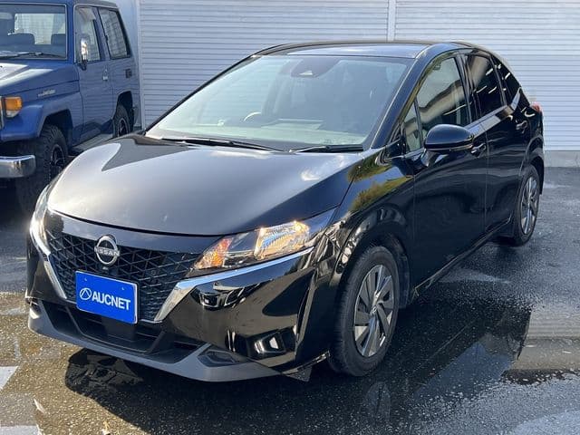 NISSAN