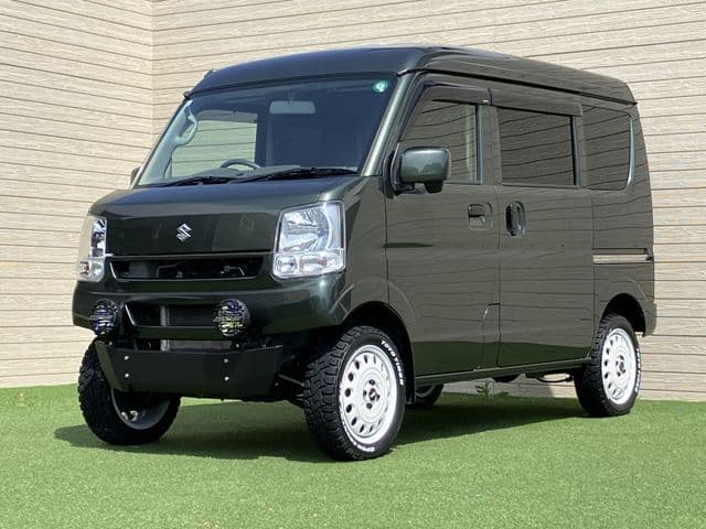 SUZUKI