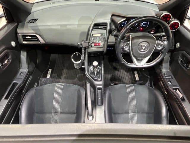 Car thumbnail 2