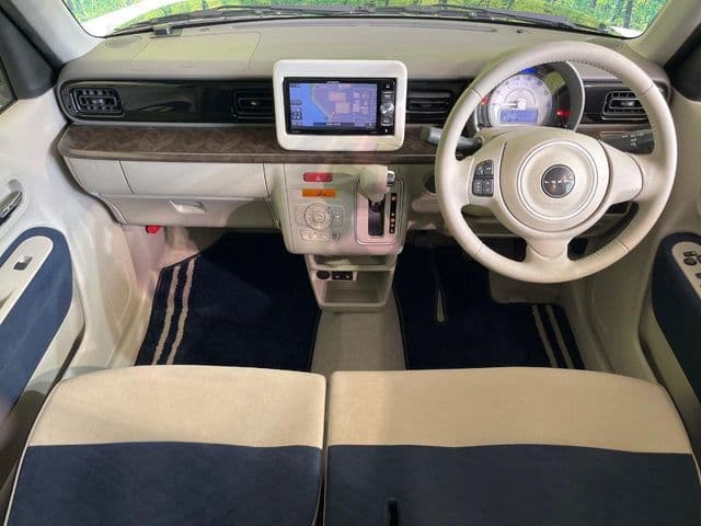 Car thumbnail 2