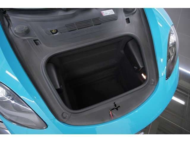 Car thumbnail 4