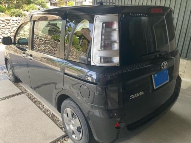 Car thumbnail 4