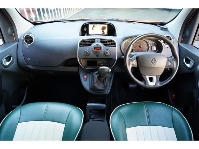 Car thumbnail 2