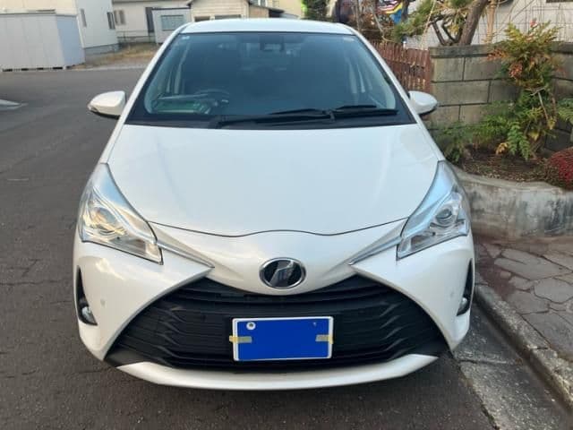 Car thumbnail 3