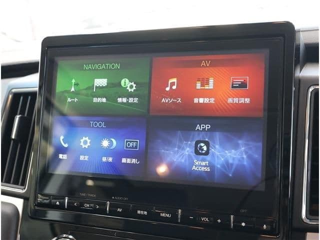 Car thumbnail 3