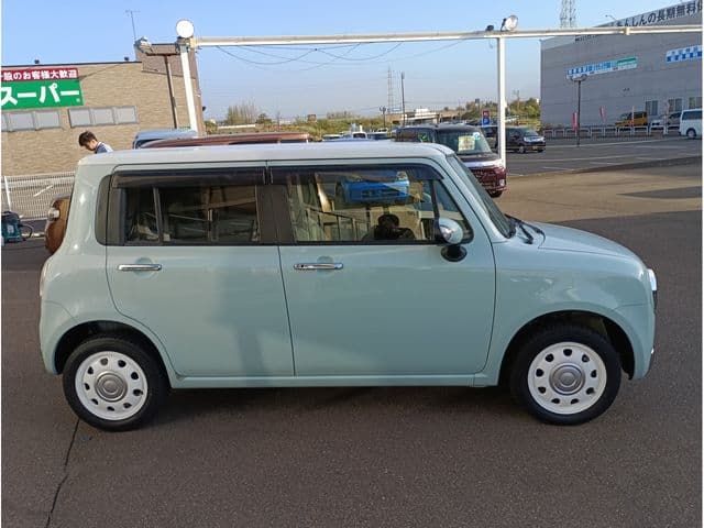 Car thumbnail 4