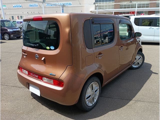 Car thumbnail 2