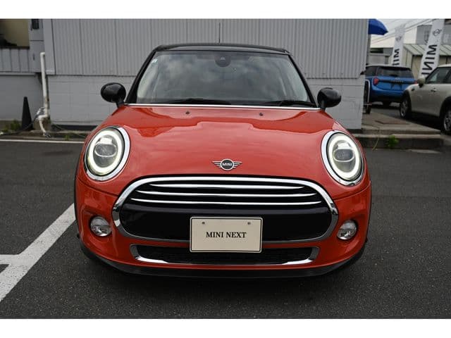 Car thumbnail 2