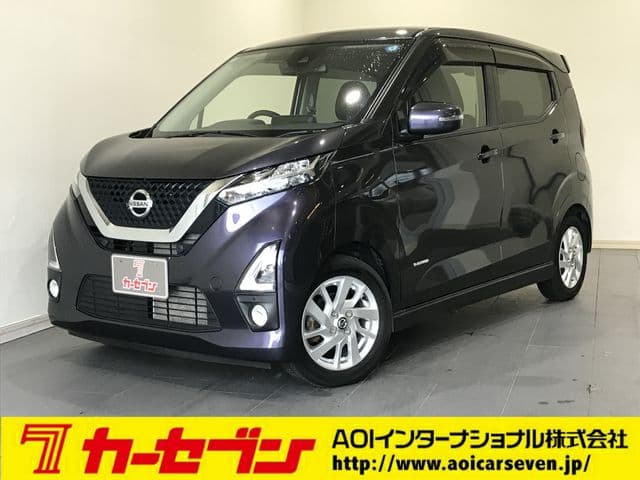 NISSAN
