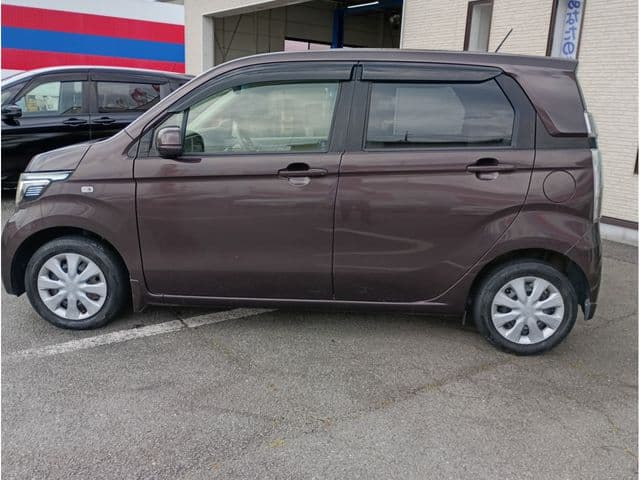 Car thumbnail 4